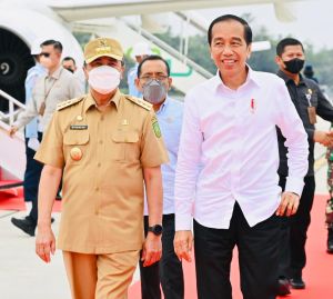 Agenda Hari Kedua di Riau, Jokowi Bakal Resmikan SPAM hingga Tinjau Kawasan PT PHR